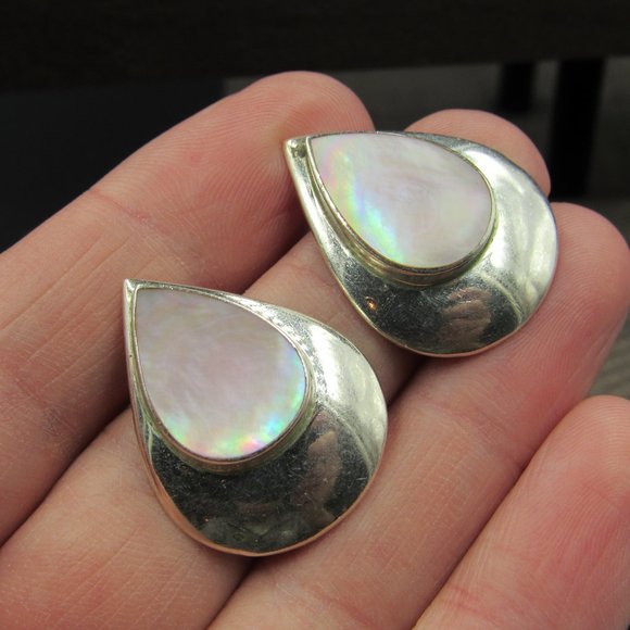 Sterling Silver Tear Shaped Pink Shell Inlay Earrings Vintage - Picture 2 of 6